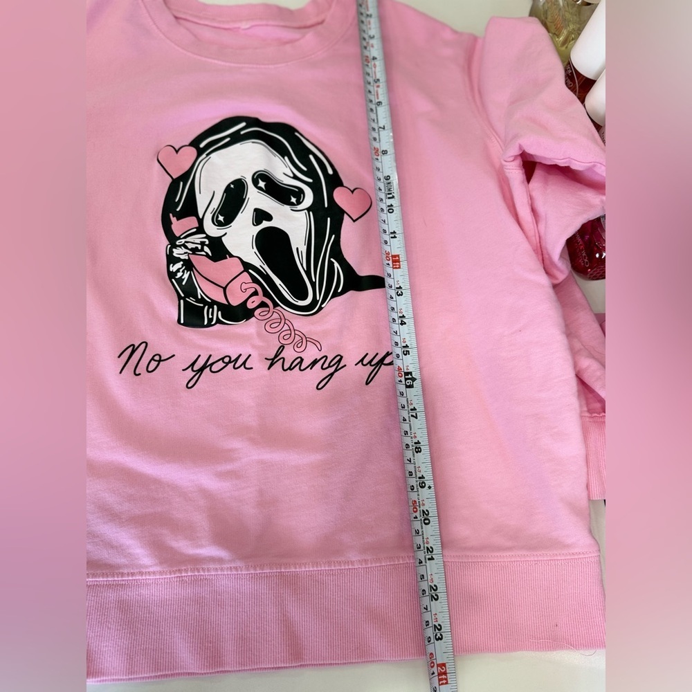 Pink Ghostface Graphic Sweatshirt “No You Hang Up” size small - Picture 6 of 8